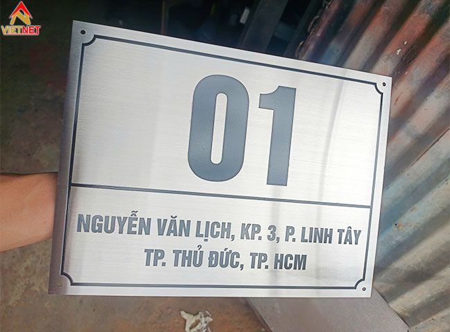 kinh-nghiem-chon-kich-thuoc-bang-so-nha-inox-an-mon-de-nhin