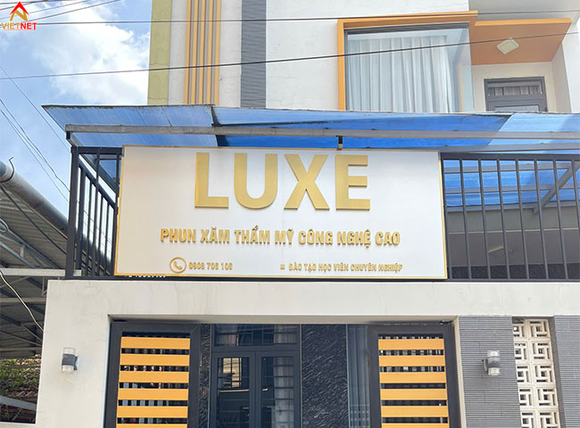 xuong-lam-chu-inox-gia-re-tai-tphcm-khong-qua-trung-gian
