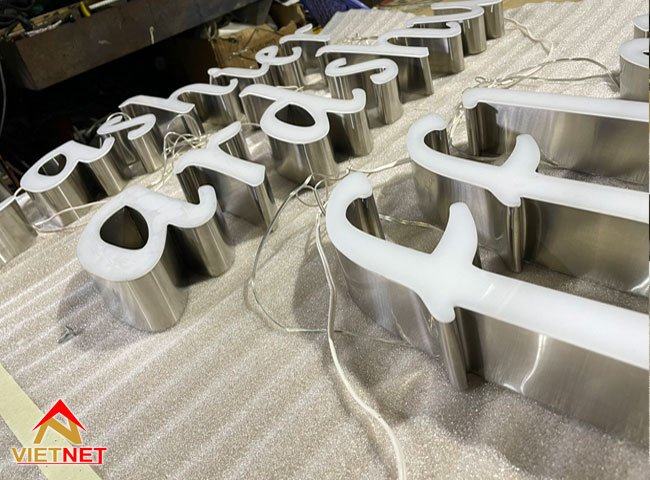 chu-inox-mat-mica-cashier