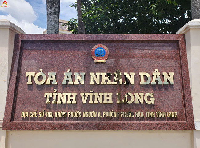 co-nen-dau-tu-chu-inox-vang-guong-cho-thuong-hieu-moi-ra-mat