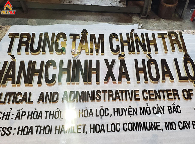 gia-cong-chu-inox-vang-tthc-ct-xa-hoa-loc