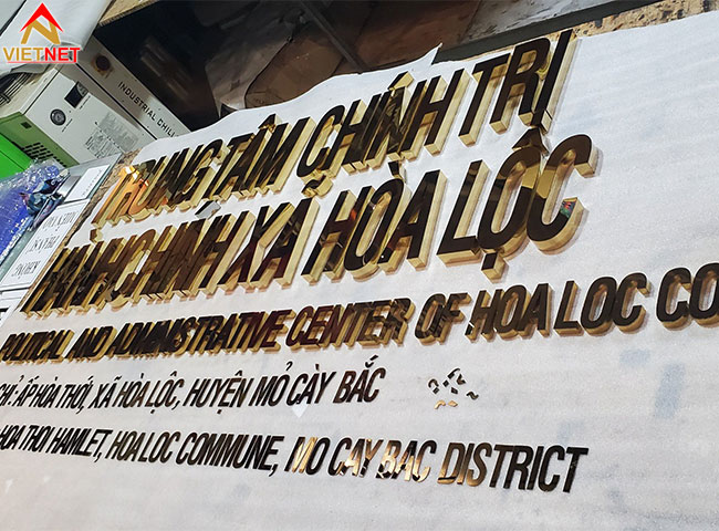 gia-cong-chu-inox-vang-tthc-ct-xa-hoa-loc