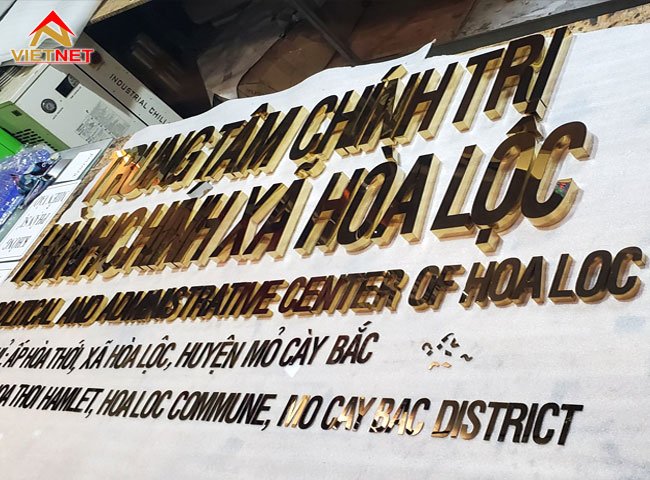 gia-cong-chu-inox-vang-tthc-ct-xa-hoa-loc