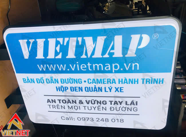 hot-trend-2025-xu-huong-hop-den-mica-hut-noi-dep-mat