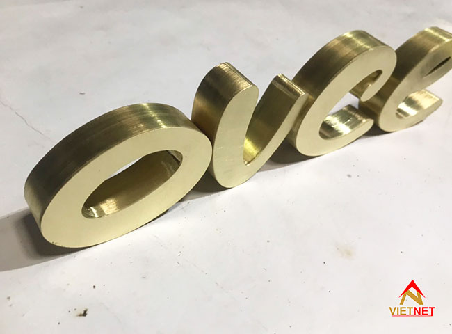 VietNet chuyên gia công chữ nổi inox mạ đồng 