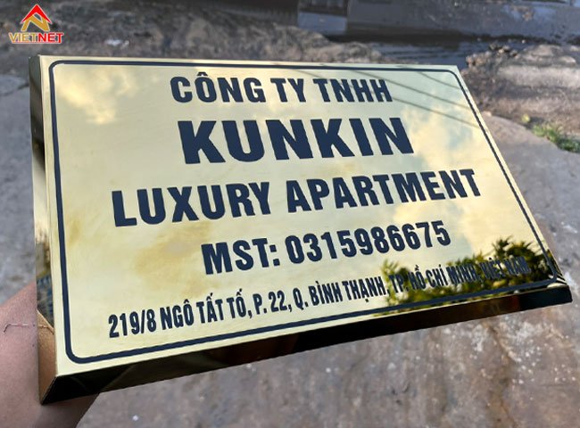 nhung-dieu-can-biet-ve-bang-inox-an-mon
