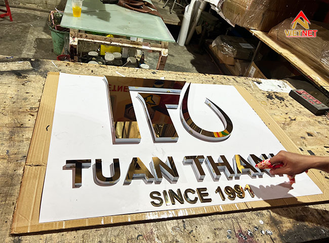 Làm bộ chữ inox vàng gương Tuấn Thanh