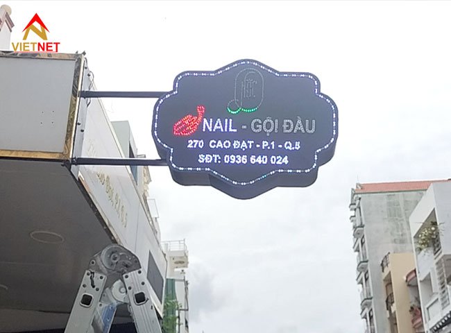 Quy trình gia công hộp đèn led điện tử cho cửa tiệm Mộc