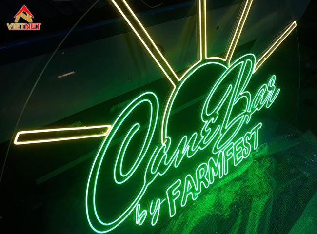 hop-den-neon-sign-farmfest