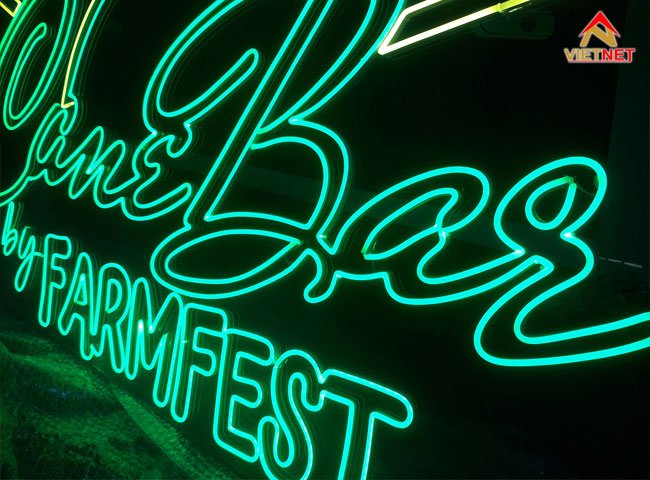 hop-den-neon-sign-farmfest