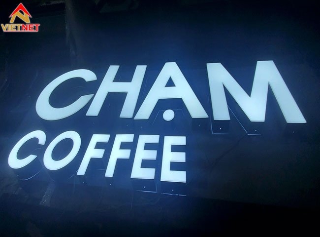 Bảng hiệu chữ nhôm Chạm Coffee