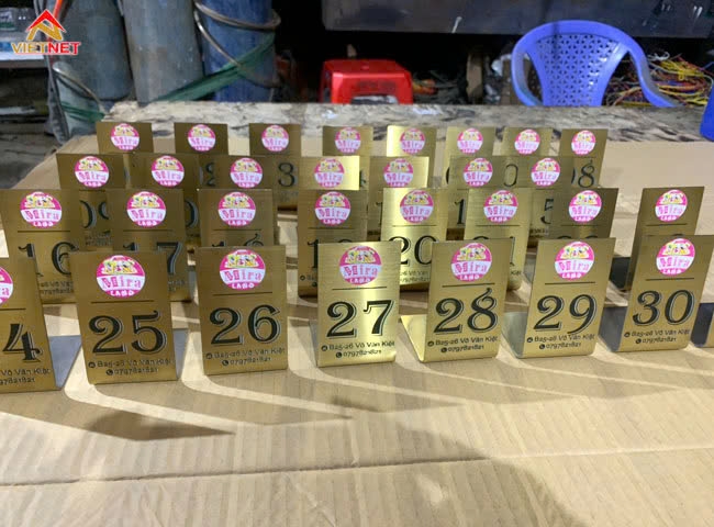 Bảng inox in UV Số thứ tự