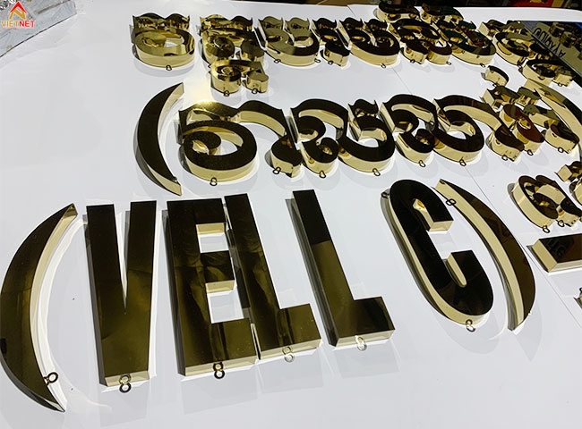Chữ inox vàng gương VELLAC