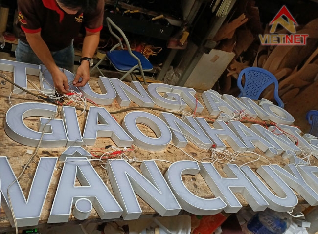 CHỮ MICA HÔNG NHÔM - QC VIETNET