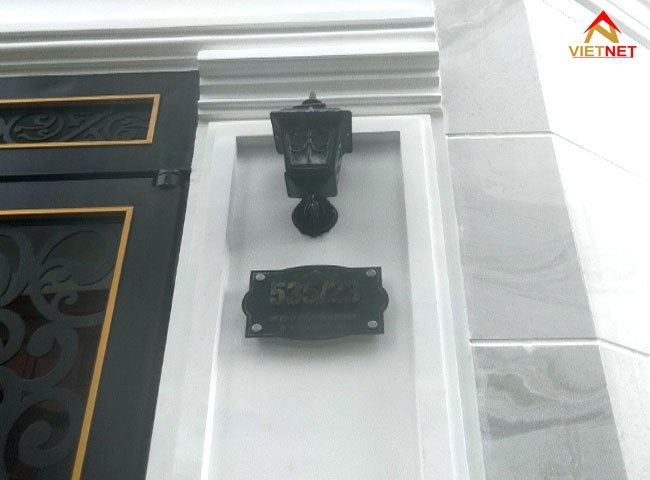 Gia công bảng số nhà inox ăn mòn 535/23