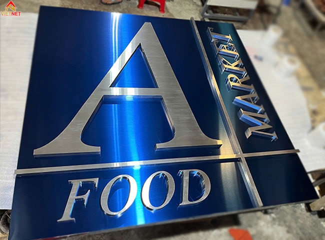 Gia công chữ inox trắng cho thương hiệu AFood Market – Tối giản nhưng nổi bật