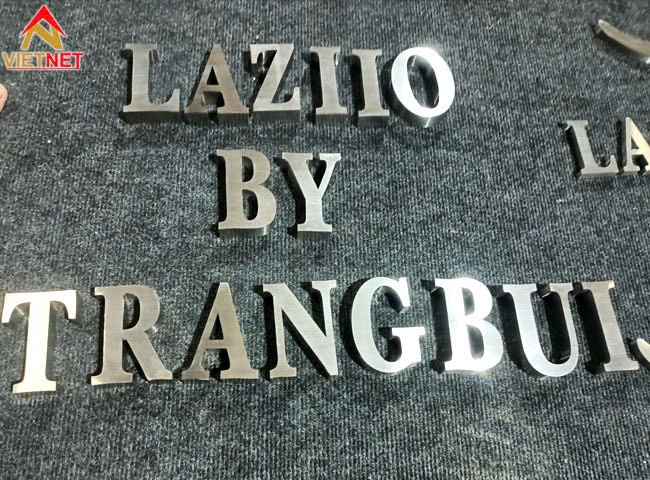 Gia công chữ inox trắng Laziio