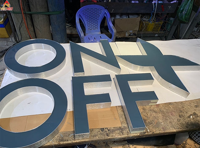 Gia công chữ mica ON OFF