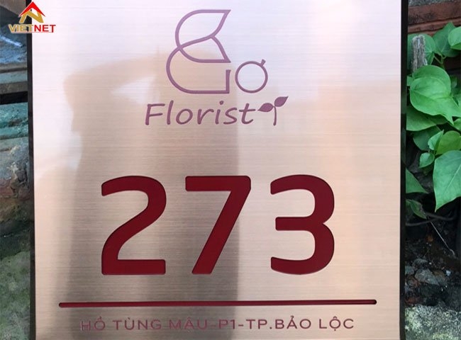 Làm bảng số nhà inox ăn mòn Florist 273
