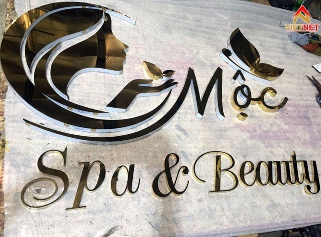 Làm chữ inox vàng cho tiệm Spa Mộc