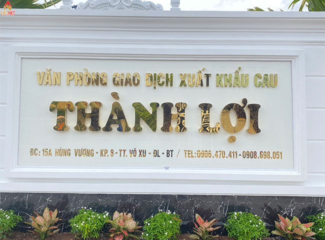 Làm chữ inox vàng gương Thành Lợi 
