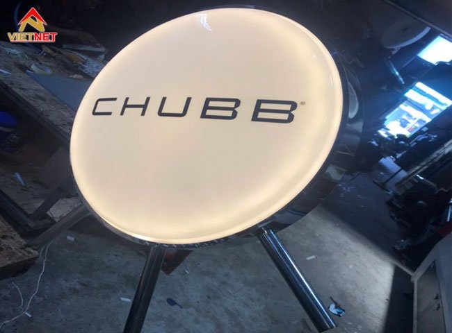 Làm hộp đèn mica hút nổi Chubb