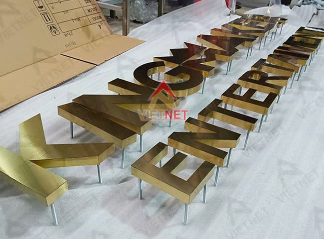  Sở hữu bảng hiệu sang trọng với chữ inox vàng xước – Đặt ngay hôm nay!