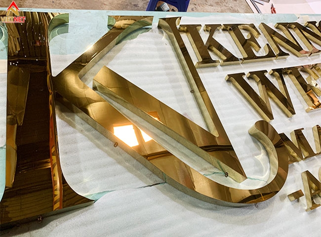 Gia công chữ inox vàng Ken Nguyễn Wedding